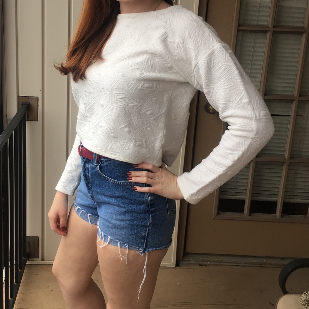 Cropped Sweater with 90s pattern imprint